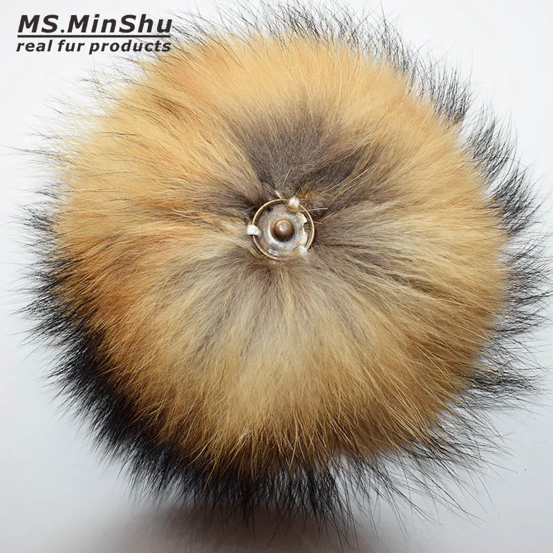 Помпон из натурального меха для шапки меховой Шарм Меха Енота большой мех лисы