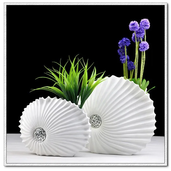 

Popular Flower Vase Home Decor Seashell Resin Vase