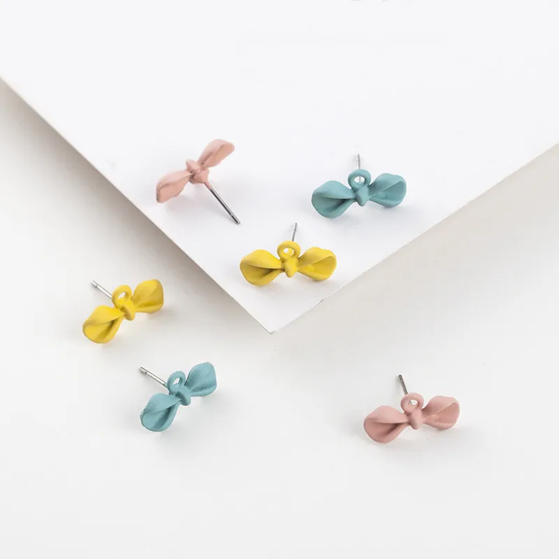 Серьги гвоздики женские из металлического сплава ювелирные украшения с бантиком