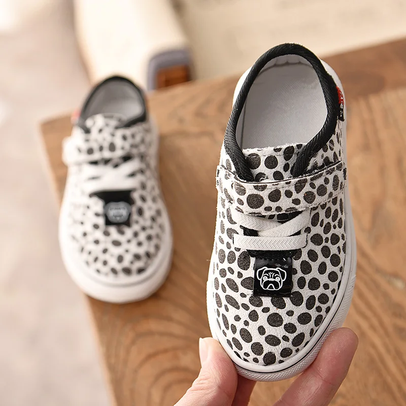 Кроссовки для мальчиков и девочек повседневная спортивная обувь леопардовые