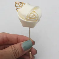 Свадебная бутоньерка Marfim шелковая роза золотого цвета