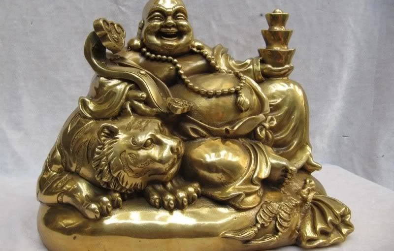 Китайский Превосходный латунный Yuan Bao Ru Yi Maitreya смех Будда сидеть на Тигре мешок