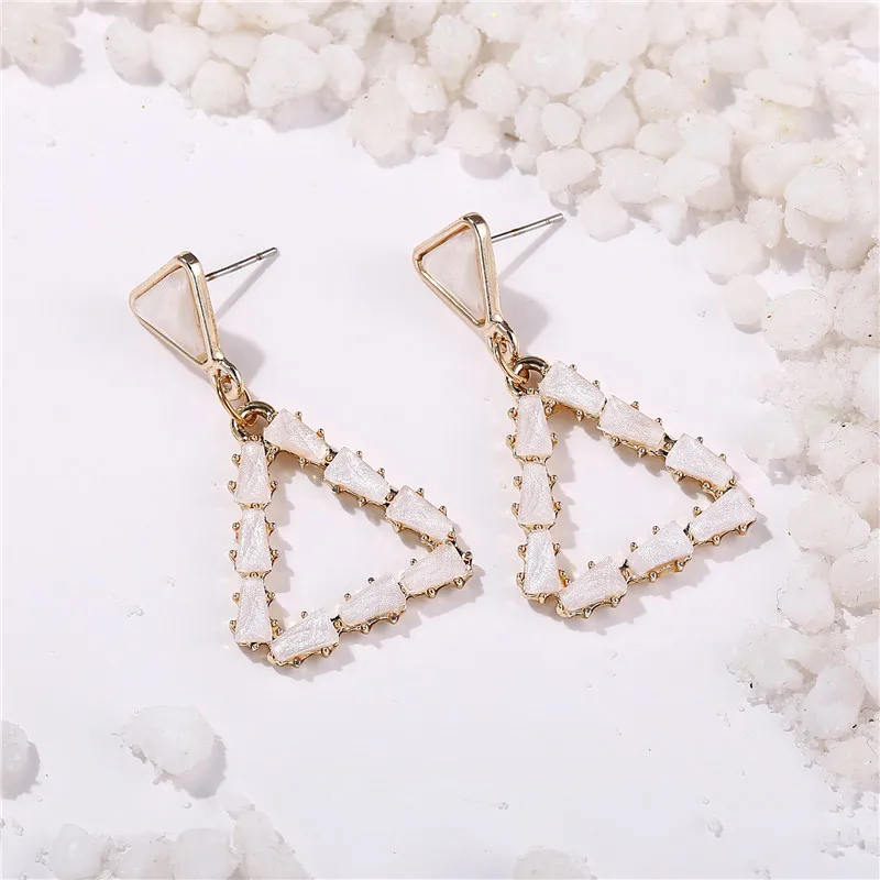 AY винтажные треугольные овальные белые акриловые сережки богемные