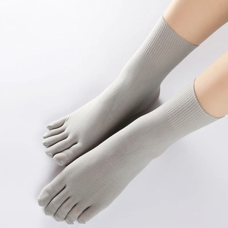 VERIDICAL 5 Pairs/Lot Nylon Woman Man Five Finger Socks Thin Compression Silk Toe Socks Solid Fashions Meias Feminino Sokken