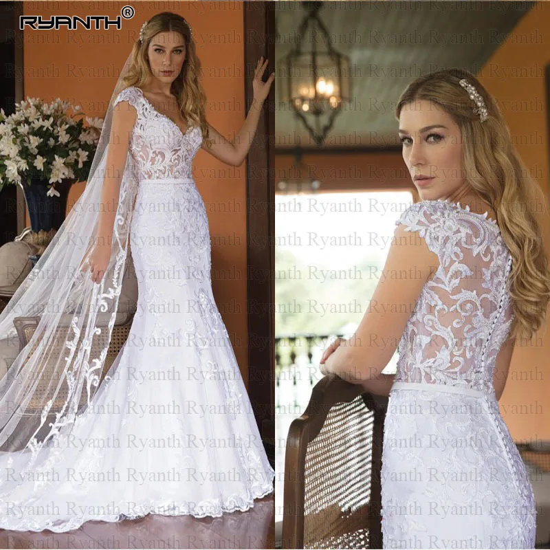 

Кружевное платье с блестками и жемчугом, 2019