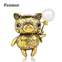 funmor vintage imitation pearls balloon pig brooch pendant alloy cartoon animal brooches for women kids bag dress decoration pin
