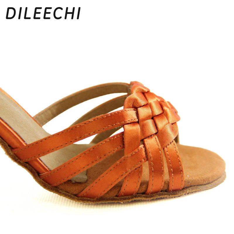 DILEECHI высококлассные стильные импортные черные атласные туфли для