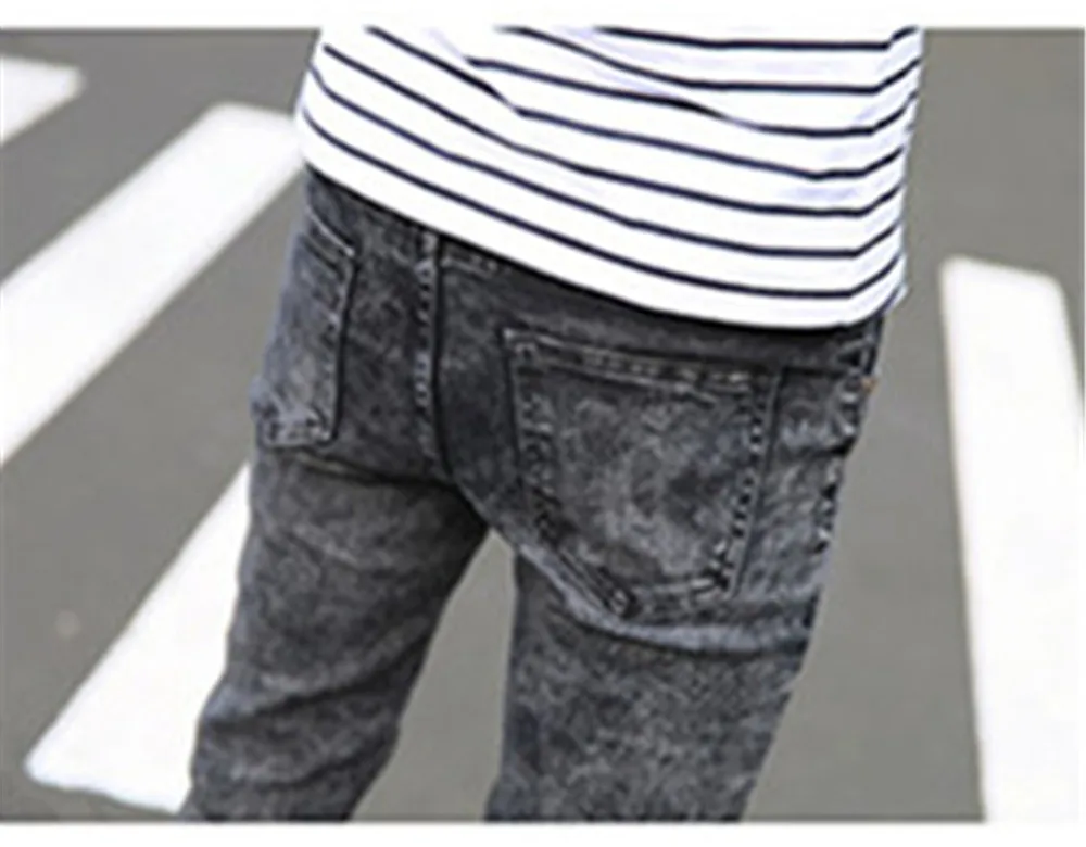 

Men's Slim Fitted Jeans Casual High Waist Straight Calf Length Jeans Skinny Denim Shorts for Men Color Black 903 Size 27-36