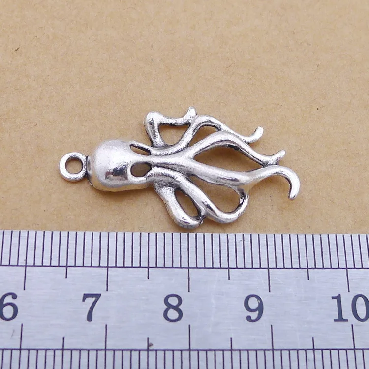 

100pcs Charm octopus pendants 31*17mm Antique silver Handmade Jewelry findings Making DIY Supplies European Alloy accessories