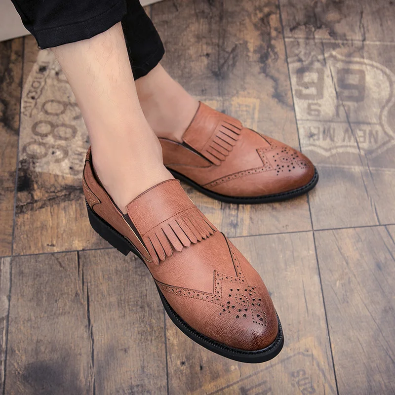 AGUTZM Brand 1690 Fashion Tassels Small Leather Shoes Bullock Carve Slip On Men's Brogue Young Man Casual | Обувь