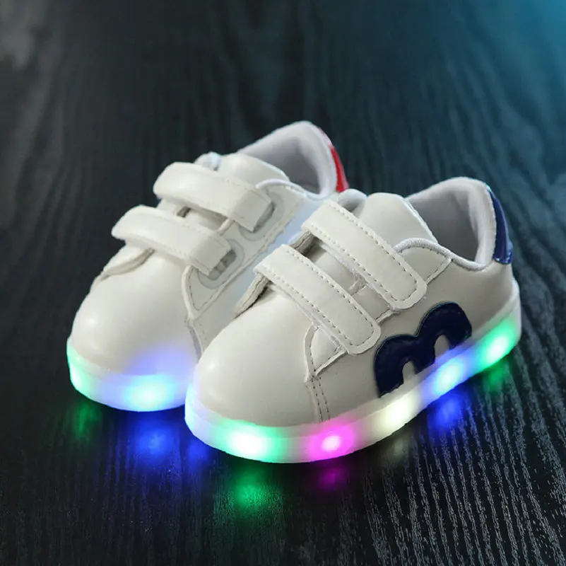 Детские светящиеся кроссовки Новинка 2017 года сезон весна брендовая повседневная