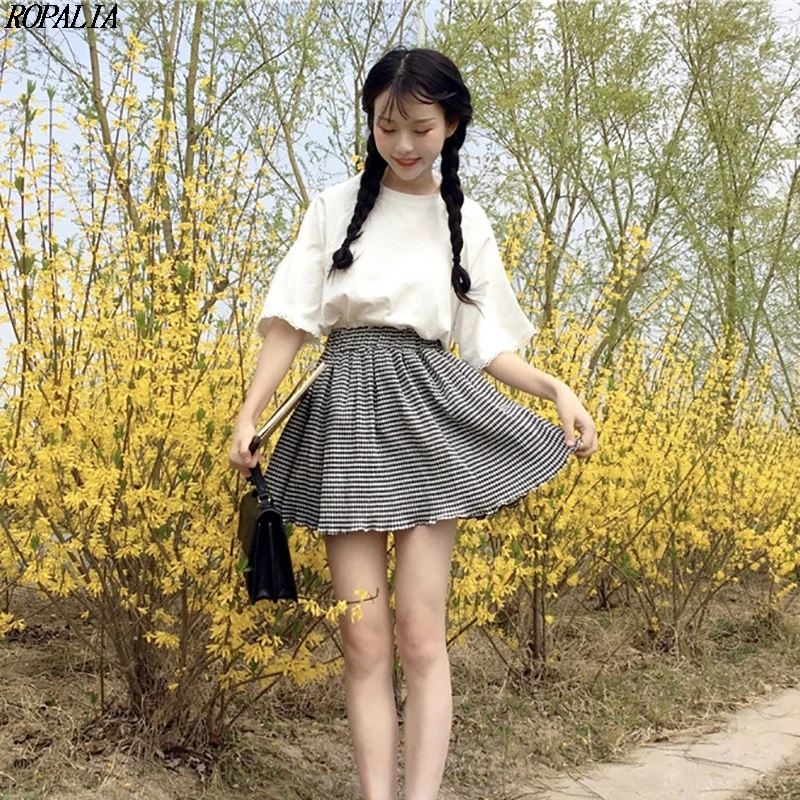 

2pcs/set Girls Sweet Round Neck Solid Short Sleeve Lace T Shirt + Striped Skirt Two-Piece Set
