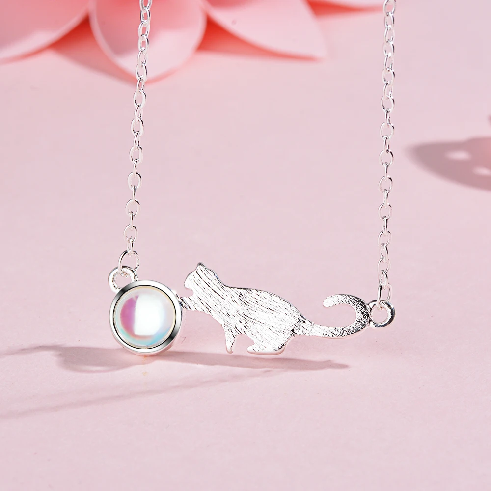 

YAOLOGE New Fashion Cute Cat Moonstone Necklace Clavicle Chain Lady Engagement Jewelry Necklace Gift