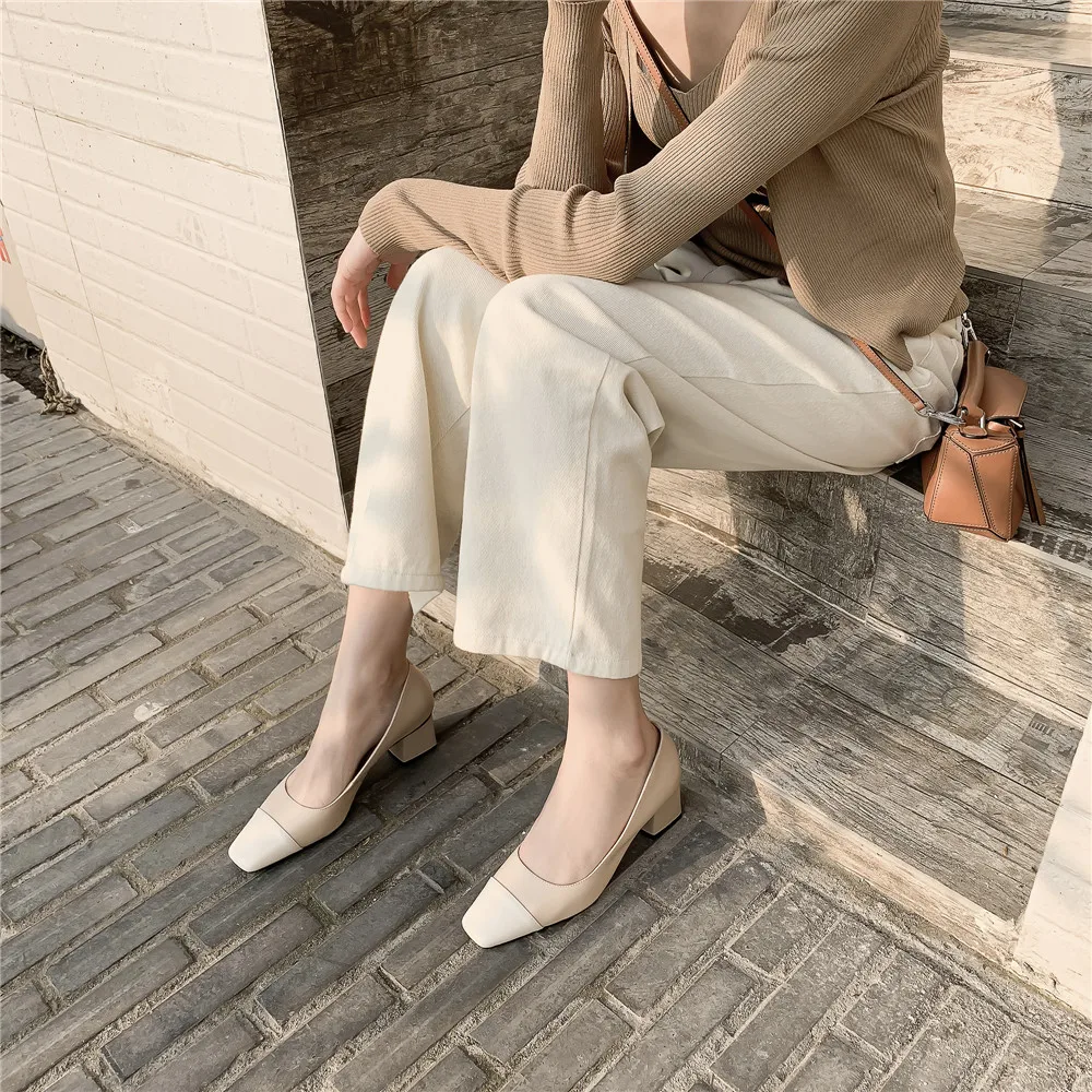 Женские офисные туфли на высоком квадратном каблуке 6 см элегантные весенние