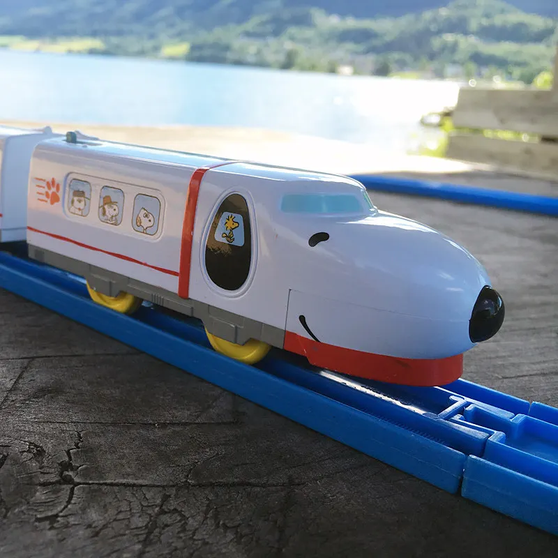 Takara Tomy Peanuts Dream Railway Plarail Snoopy Express Motorized Toy Train New |