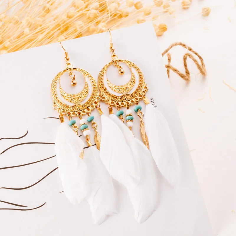 

AKOLION Hot Sale 2019 New Women Feather Fringed Golden Earrings And Women's Retro National Wedding Romantic Simplicity btes--70