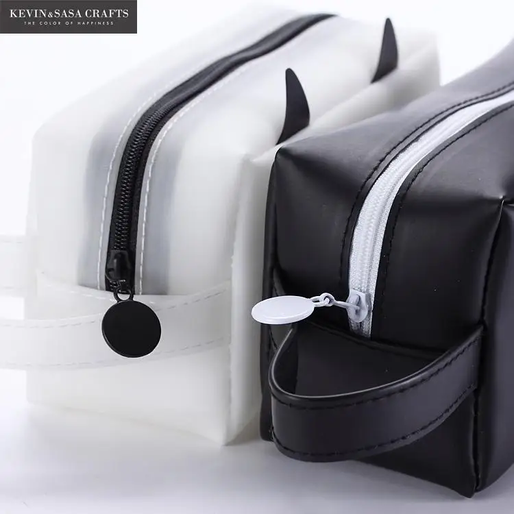 Чехол для карандаша с белым котом супербольшие силикагелевые школьные