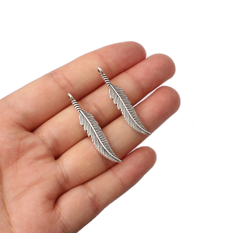

30PCS Vintage Tone Feather Leaves Metal Charms Pendants DIY Necklace Earring Choker Jewelry Handmade Craft Findings