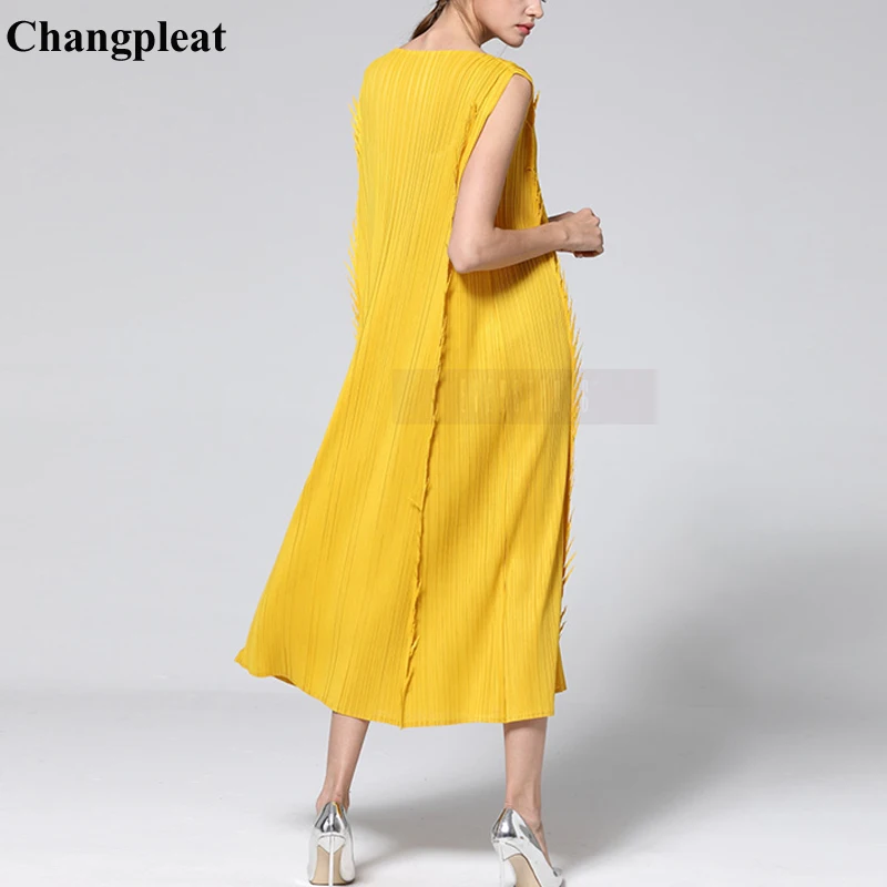 Changpleat летнее Новое Элегантное платье без рукавов miяк Плиссированное модное дизайнерское платье с v-образным вырезом свободного покроя с эластичной резинкой на талии большого размера платья