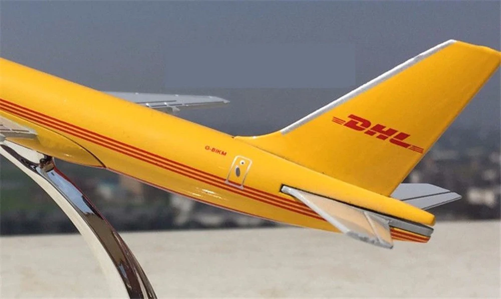 Детские игрушки 1:400 Boeing 757-200 B757 DHL экспресс- самолет 1/400 желтый самолет отлитая модель самолета игрушки для детей подарок