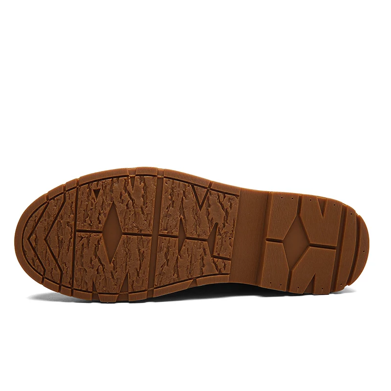 

New Arrival Brogue Shoes Men Slip-On Loafers Soft Comfortable Business Men Shoes Fashion Bullock Carved Men Casual Leather Shoes