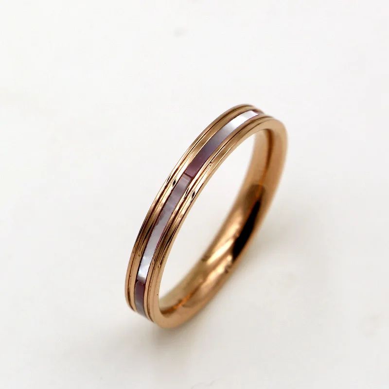 Женское кольцо из нержавеющей стали под розовое золото