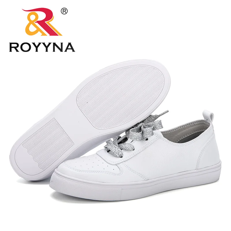 ROYYNA/ классические белые кроссовки, женская повседневная обувь, женские весенние кроссовки на шнуровке, модная обувь, zapatillas mujer