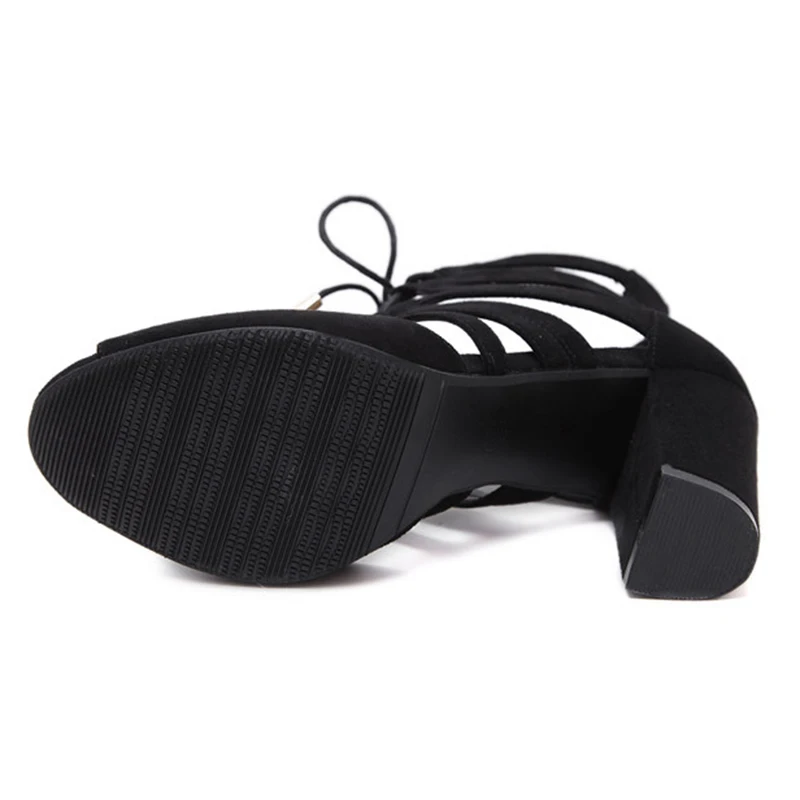 Дорога трек новый крест Бретели для нижнего белья Сандалии девочек полые Кружево