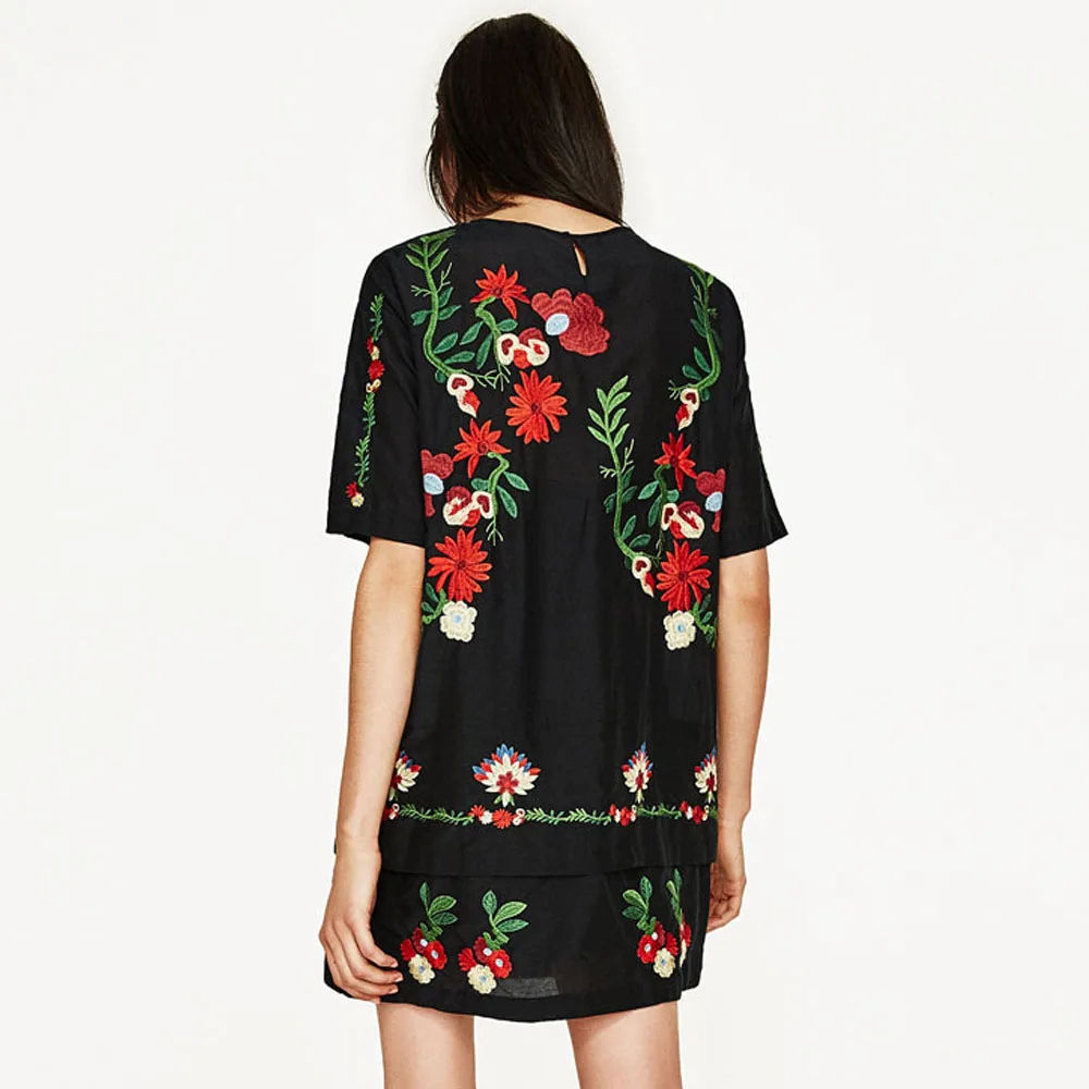 Женское винтажное платье-мини с цветочной вышивкой и круглым вырезом | Женская