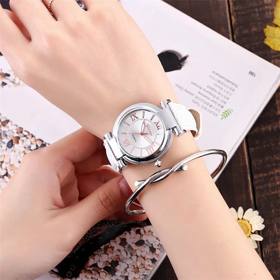 Модные женские кварцевые наручные часы римские цифровые Женевские черные белые