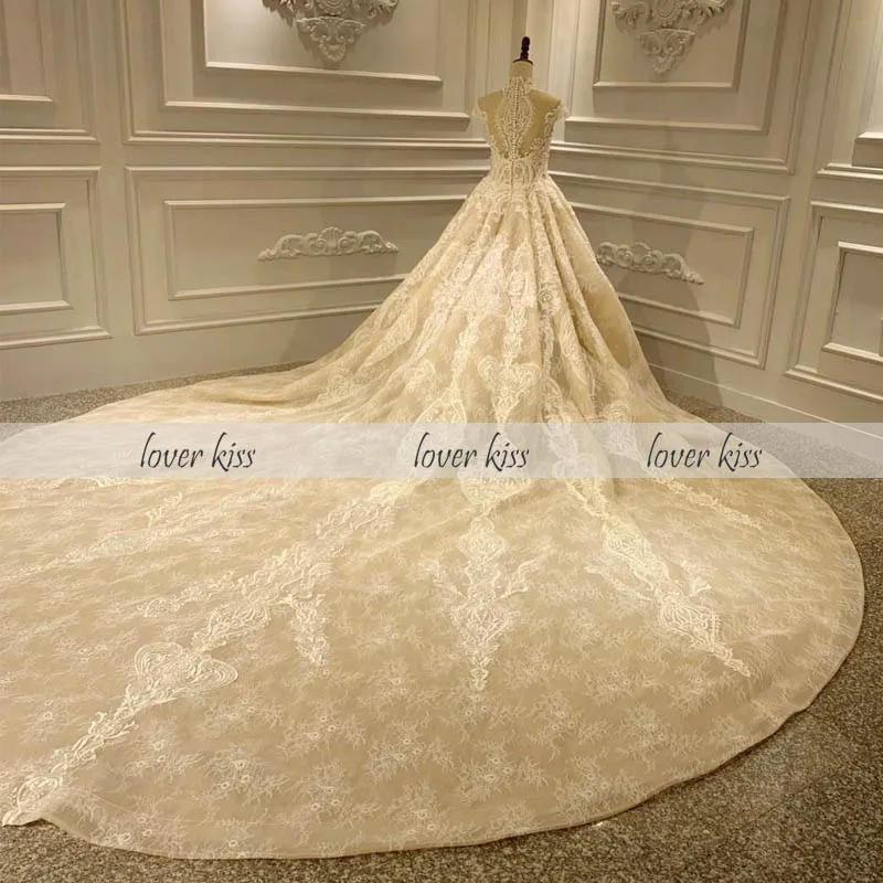 

Lover Kiss Vestido De Noiva Luxury High Neck Lace Champagne Wedding Dress Cap Sleeves Beaded Appliques Bridal Ball Gowns Plus