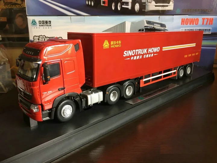 Красный Изысканная модель из сплава 1:36 SinoTruk HOWO T7H контейнеровоз тягач литые под давлением игрушки модель для коллекции украшения - Цвет: Красный