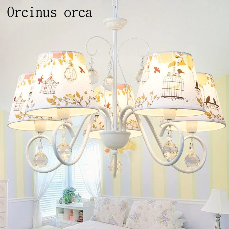 Скандинавская современная простая хрустальная люстра для детской комнаты