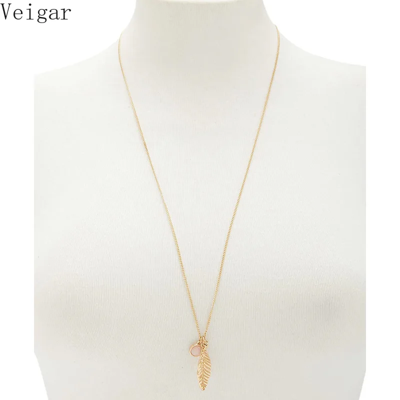 Женское ожерелье с подвеской в виде листа розовыми кристаллами | Украшения и