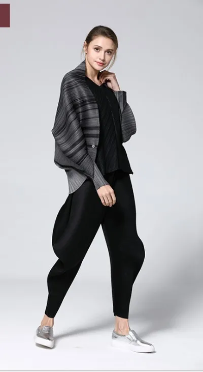 Горячая Распродажа Женское пальто Miyake с рукавами летучая мышь и три четверти -