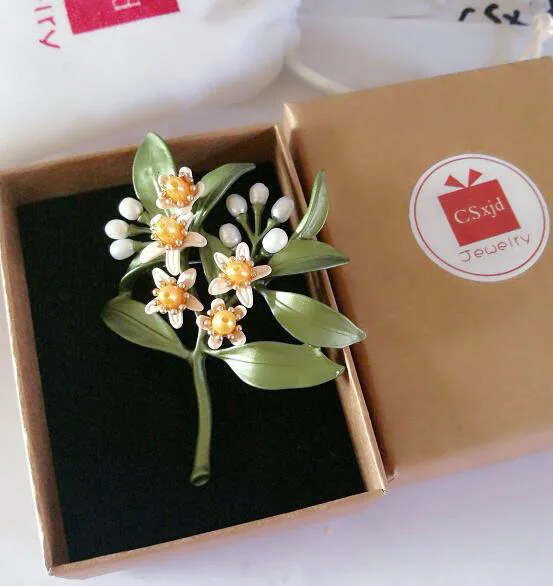 Винтажная брошь CSxjd золотого и белого цвета с натуральным жемчугом зеленая
