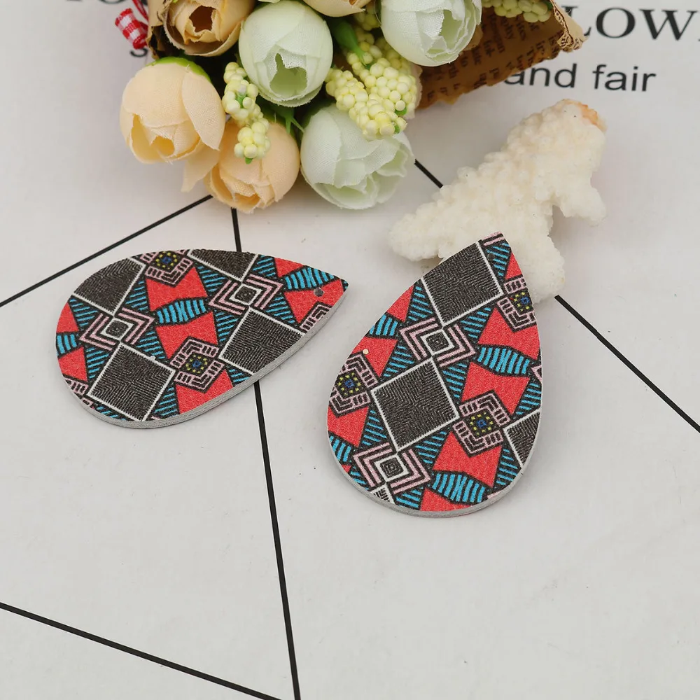 Doreen Box/Новые Подвески из искусственной кожи разноцветные геометрические
