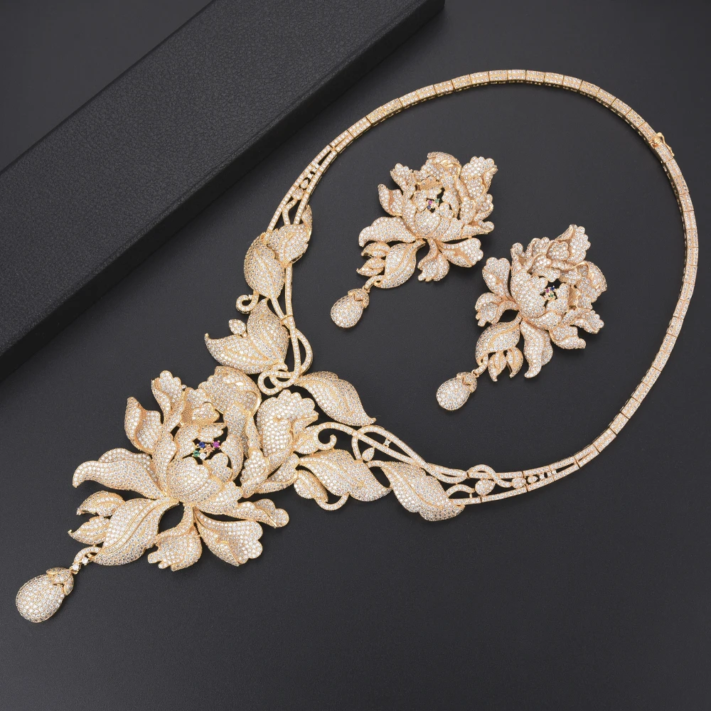 Набор свадебных ювелирных изделий из 4 предметов серьги и ожерелье браслет