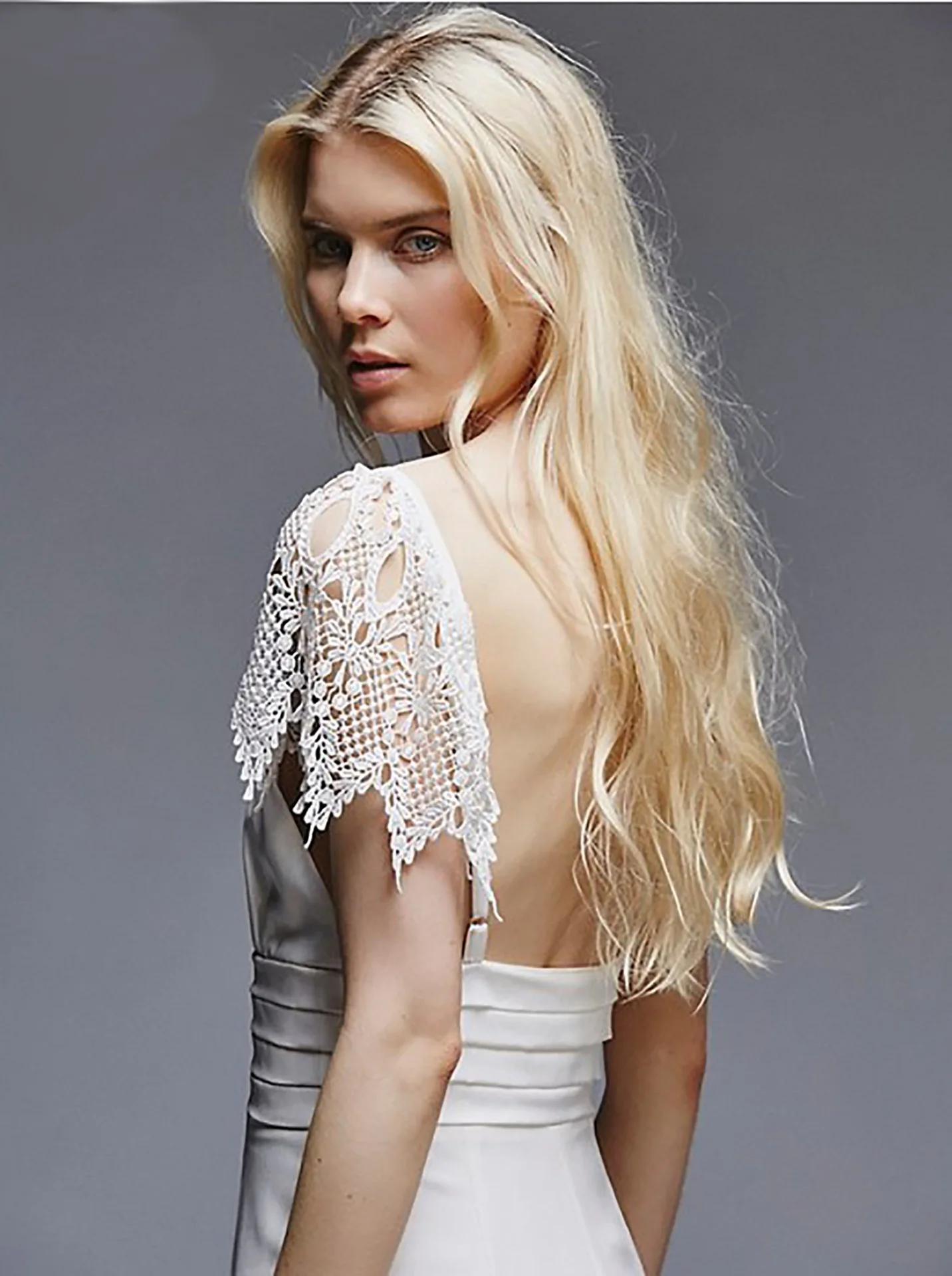 2018 новые летние модели взрыва Горячие Для женщин рябить рукав моды Стиль слинг