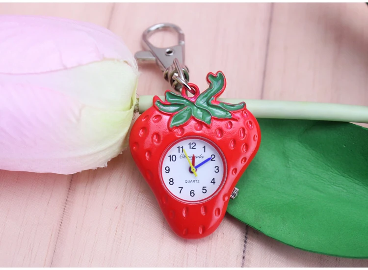 Детские часы с рисунком из мультфильма клубника карманные для маленьких девочек
