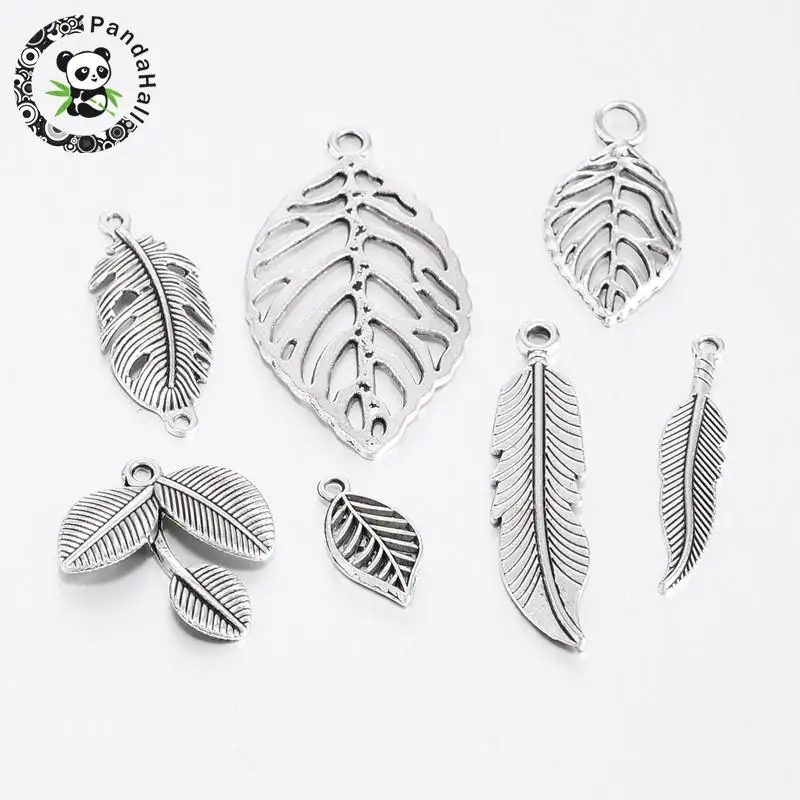 

Mixed Style Tibetan Style Alloy Leaf Pendants, Antique Silver, 19~47x10~26x2~4mm, Hole: 2~4mm, about 50pcs/100g