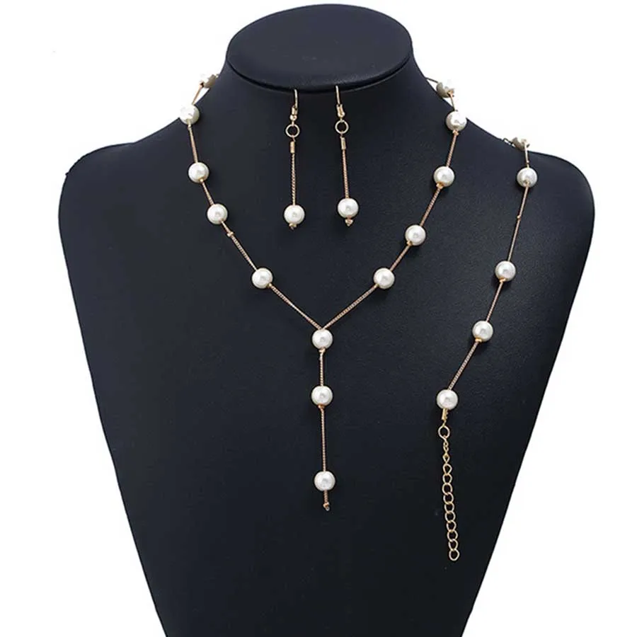 Набор украшений из сережек и браслета 7 мм белый с искусственным жемчугом