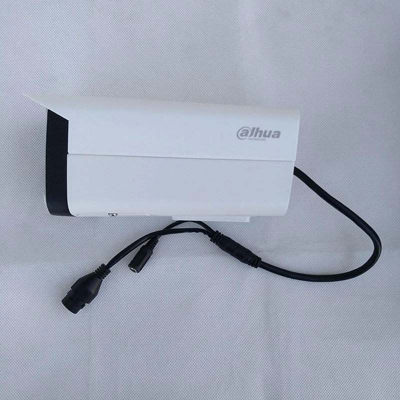Сетевой видеорегистратор Dahua POE 4MP IP Камера IPC-HFW4433F-ZSA micro SD Max128GB варифокальный