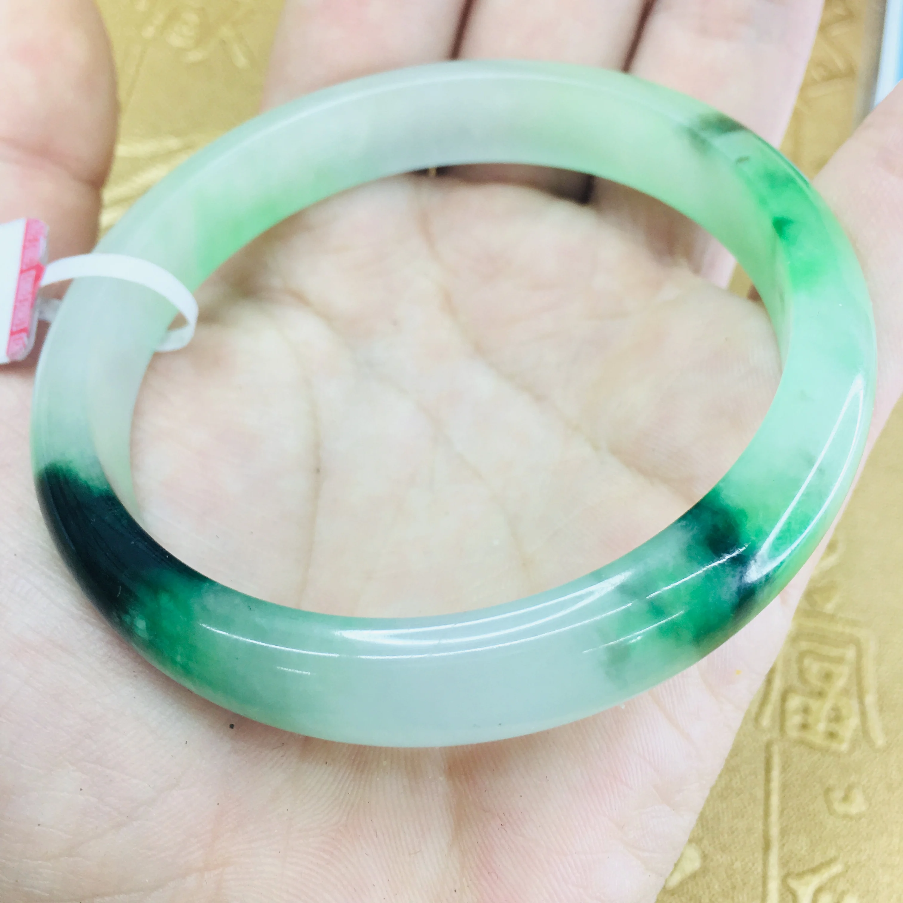 

Send Certificate Natural Jadeite Bracelet Elegant Light Green Bicolor 52-61mm Female Princess Jade Bracelet Jewelry Gift