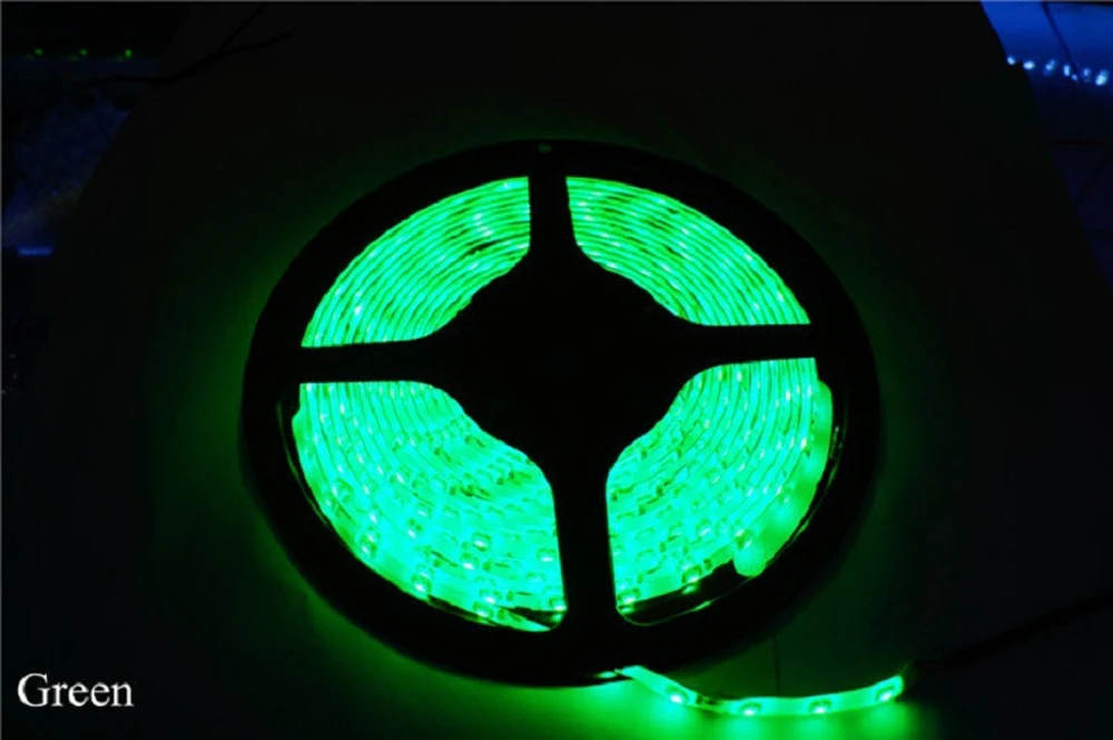Фото Гибкая светодиодная лента 2835/3528 RGB светильник 12 В меняющий цвет для украшения Гибкая светодиодная лента 2835/3528 RGB светильник 12 В меняющий цвет для украшения