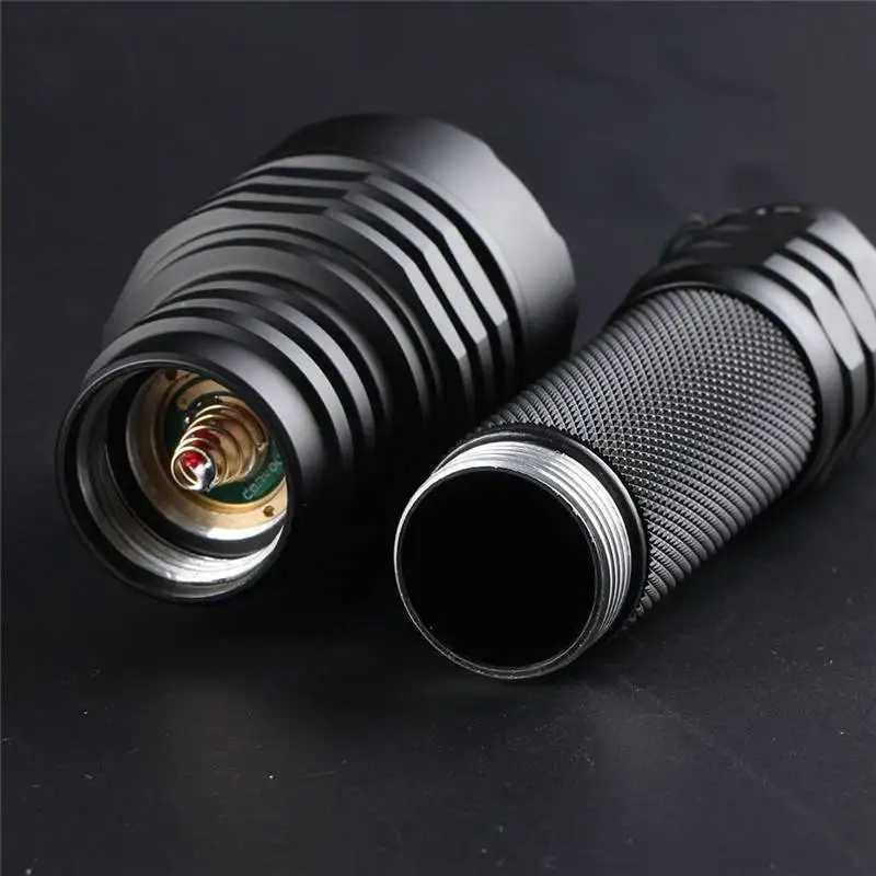 

Convoy M21A SST40 Up to 2300lm 6500K Cold White 4 Modes 21700 18650 Flashlight White Tint LED Torch Super Bright Portable