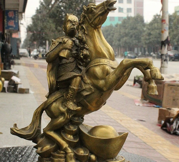 Китай латунь Yuanbao Король обезьян солнце Wu Kong рука Молитва флаг Статуя Верховая