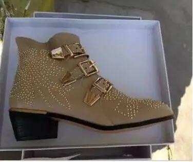 Лидер продаж дизайнер Черная кожа золото Заклёпки полусапожки высокое качество