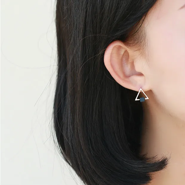 Женские треугольные серьги гвоздики Черные Квадратные полые из стерлингового