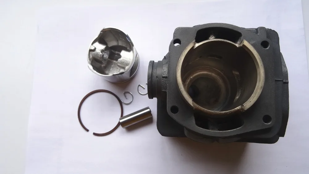 Высокопроизводительный черной поршневой цилиндр в комплекте с круглым впускным